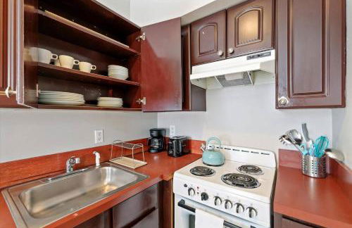 Cozy 1BR w Deck Near Rittenhouse - Foto 18