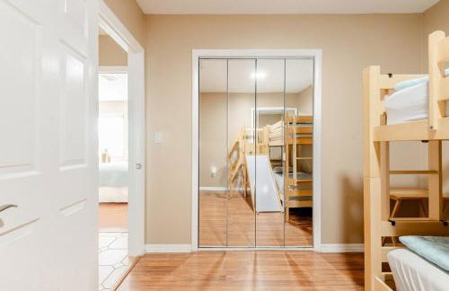 Welcome to Your Serene Waterfront Getaway! - Foto 24