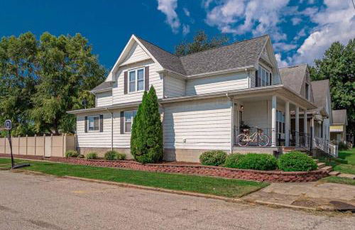 Glamorous Renovated Modern Home - Foto 12