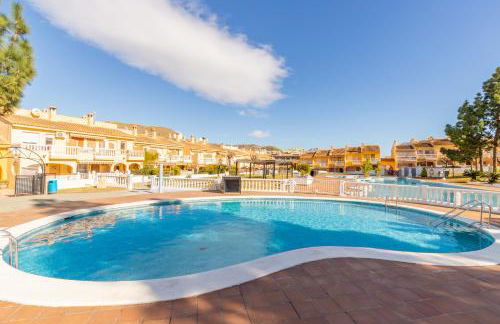 Sol y Sombra - Photo 22