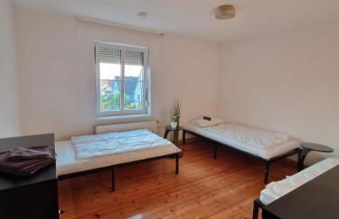 Schöne Wohnung mit 6 Einzelbetten, geeignet für Monteure - Foto 1