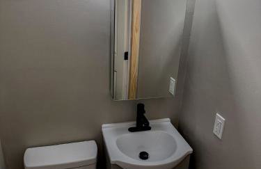 Dockside Retreat- Renovations & upgrades coming! - Foto 3