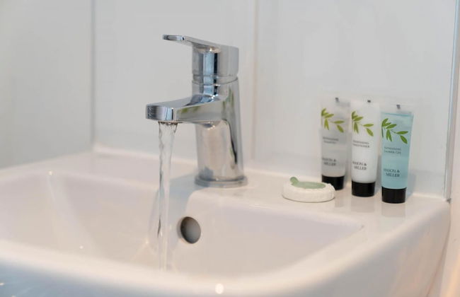 Modern West Midlands Family Home With Garden - Foto 22