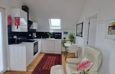 Blue Hills Luxury Apartment, Bay Front with Parking - Foto 37