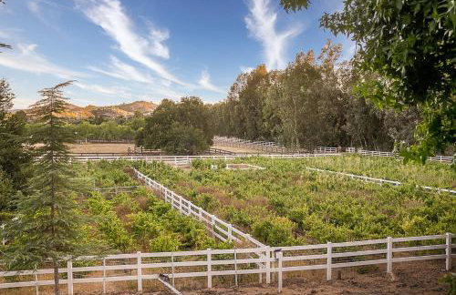 The Oaktree Estate by Fieldtrip 7 Acre Private Resort with Lake Pool Vineyard - Foto 15