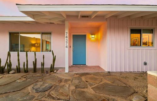 Mid Century Vibes - 2 Min to JTNP - Retro Dive Bar - View - Foto 36