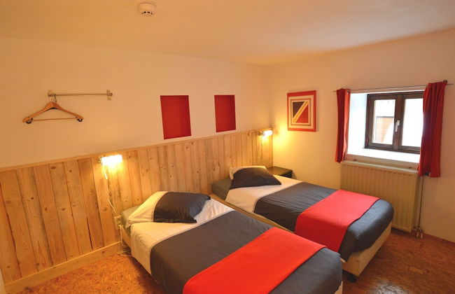 Rustic Farmhouse With Pool - Photo 6