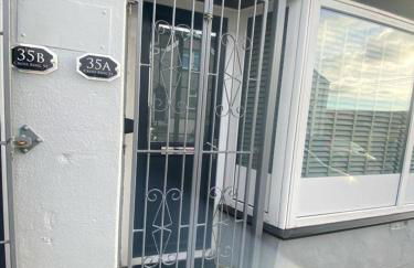 3 Bed Apartment - Sleeps 6 - Free Parking Wifi - Photo 14