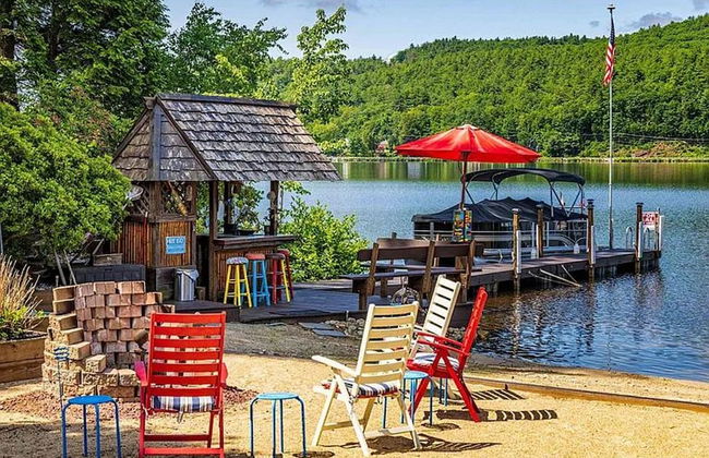 Lakehouse w Private Beach Bar Lg Deck Dock - Photo 4