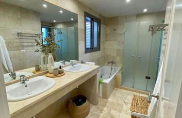 Exclusiva Villa Lujo con piscina privada by Chiclana Dreams - Foto 25