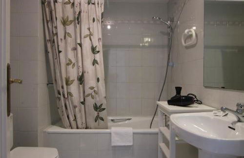 Altaia Apartment - Photo 15