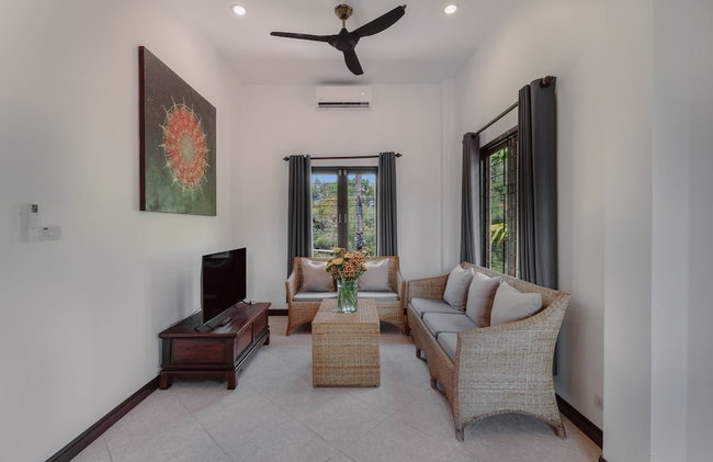 Palm Village - Photo 18