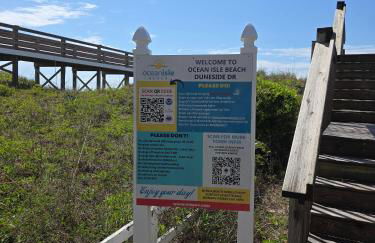 Spacious Beach House Steps to Sand - Foto 75