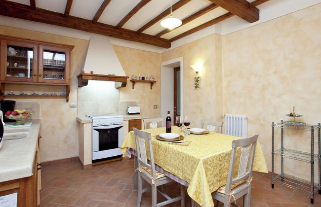 Tuscan Style Apartment with View of the Hills - Foto 8