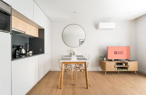 GuestReady - Aveiro stylish stay with a terrace - Photo 27