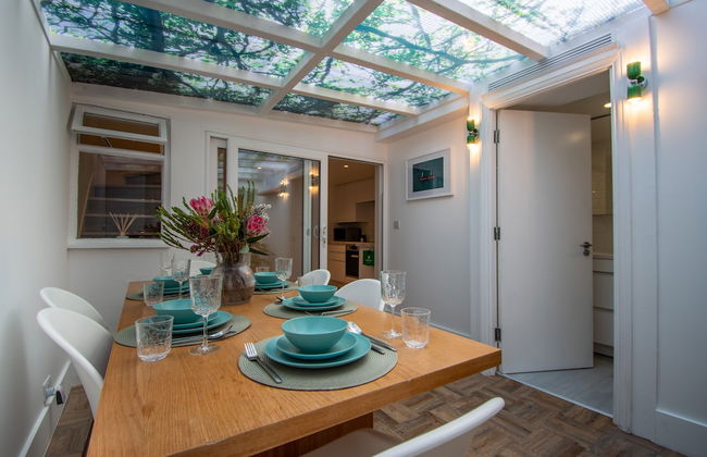 2 Bedroom Flats in Covent Garden - Photo 21