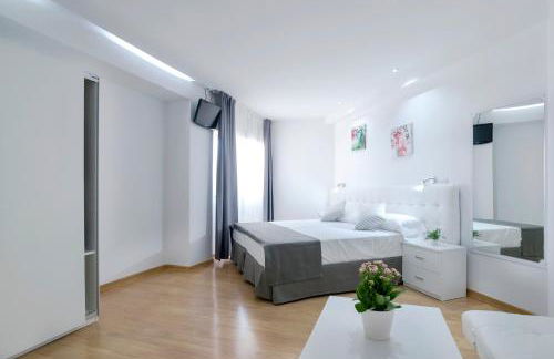 Boutique Urban Madrid Genova - Photo 68