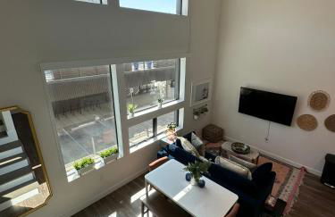 Austin Stylish Studio - Foto 41