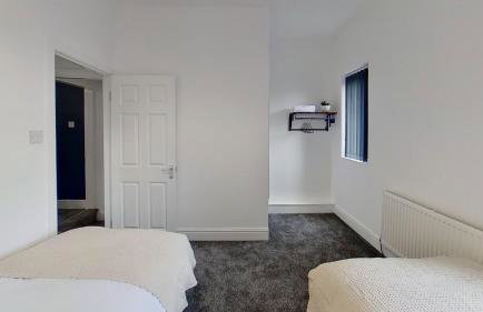 Elegant 2 Bed House Near City Centre - Foto 11