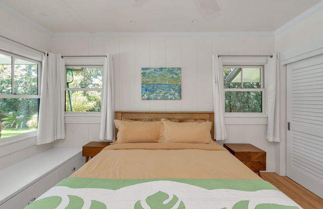 Gorgeous Renovated 1937 Plantation Style Beach House 50 Steps To The Center Of The Beach 5 Bedroom Home by RedAwning - Foto 11