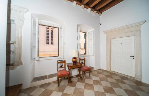 SUNce Palace Apartments with free offsite parking - Foto 26