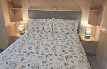 Silver Birch Nabb Lane Woods Hot tub near Alton Towers - Foto 25