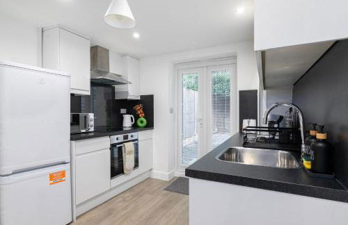 Flat in Queens Park - Photo 6