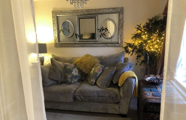 Lazy Nest - Sleeps 4, Parking, Garden & Hammocks - Foto 15