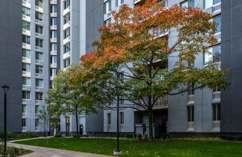 NEW Chic & Cozy 1BD Apartment Near East River, Minutes from Central Park - Foto 50