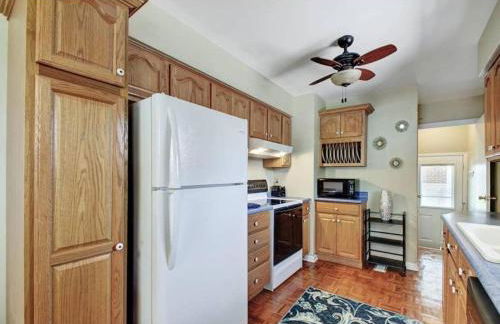 Spacious 4BR Near Convention Center-Family Friendly - Foto 8