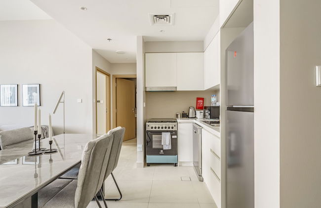 Fancy Apartment With Mesmerizing Canal Views - Photo 14