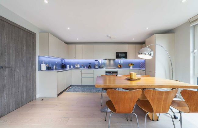 Stylish Three-bedroom Battersea Flat - Foto 8