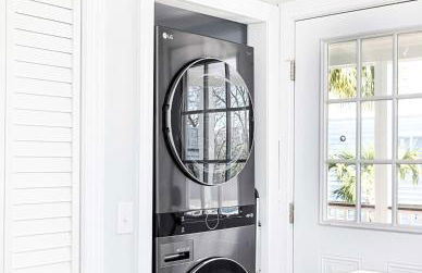 Charming Secluded Courtyard - 1 BLOCK TO KING - Foto 8