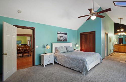 Tree-lined Home with Hot Tub Firepit & Large Yard - Photo 13