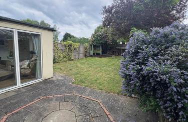 Fairfield Large 4 Bed Log Fire - Photo 4