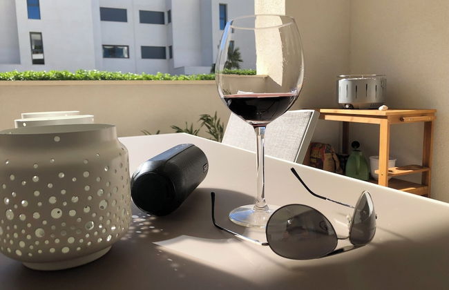 Apartment - Sleeps 4 - Parking - Garden - Pool - Foto 19