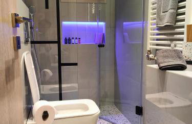 THALIA, luxury 3Br Home with Ensuite Bathrooms, just 3 minutes walk from the beach located in the prestigious Athenian Riviera - Foto 16