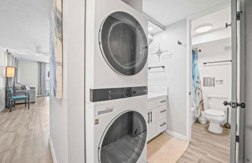 Beautiful Beachfront Condo - Photo 19