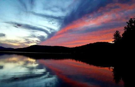 Impressive Cabin Rental for Large Groups in Au Sable Forks, New York - Foto 3