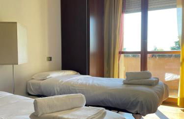 Wood Apartment - Photo 21