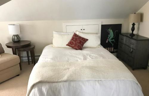 Beautiful Luxury Suite A & B of Shorewood Home - Foto 18