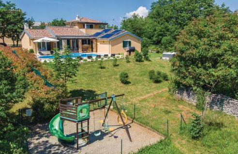 Gorgeous Home In Rezanci With Jacuzzi - Foto 13