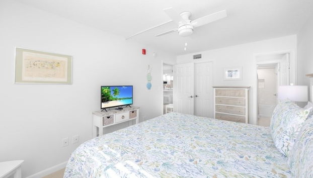 Breakers West A3 2 Bedroom Condo by RedAwning - Foto 5, Habitación