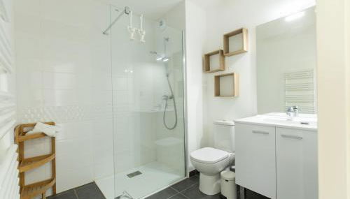 Riviera - T3 avec piscine partagée et parking - Foto 4, Shower