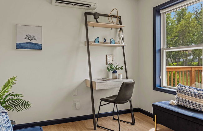 For Lake Sake by Avantstay Lakefront + Hot Tub + View - Photo 26