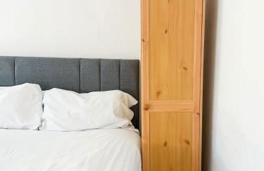 5 Bed Townhouse with Garden & Parking by BrumStay UK - Foto 36