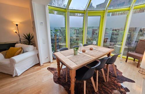 Zentrales, ruhiges Idyll mit Flair - Foto 1