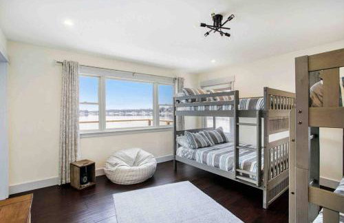 Cheerful Sister Lakes 4 BDR Lake Hse w/ Hot tub. - Foto 4