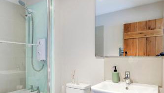 Harestreet Farm Barns, The Dairy, Parlour and Creamery - Foto 2, Shower