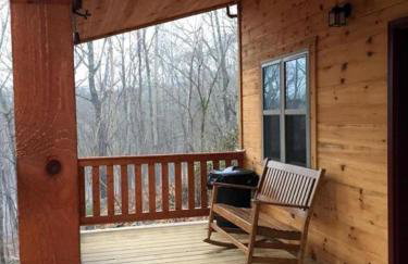 Cozy Family-Friendly Cabin with Private Outdoor Jacuzzi near Huntington, West Virginia - Foto 25
